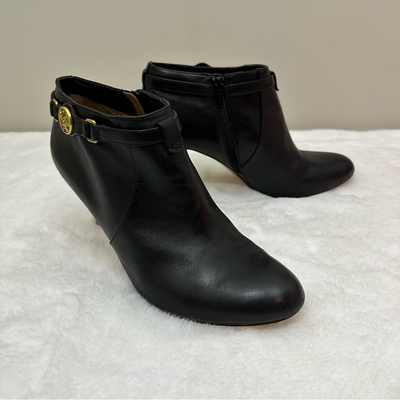 Coach Black Women’s Black Leather Salene Boots w Gold Ankle Bootie Heel Size 10 - Picture 4 of 16